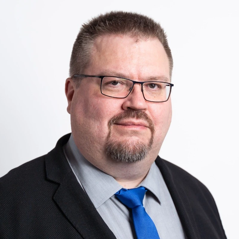Karri Huhtanen headshot