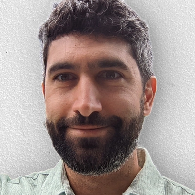 Ryan Blossom headshot